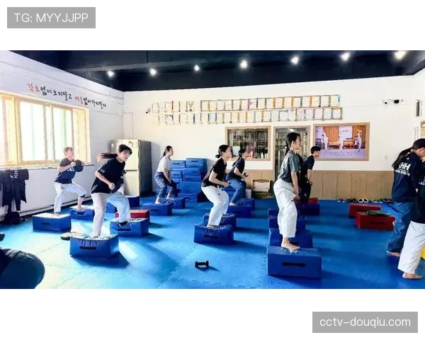 世界跆拳道品势世锦赛落幕，韩国队包揽男女团体冠军